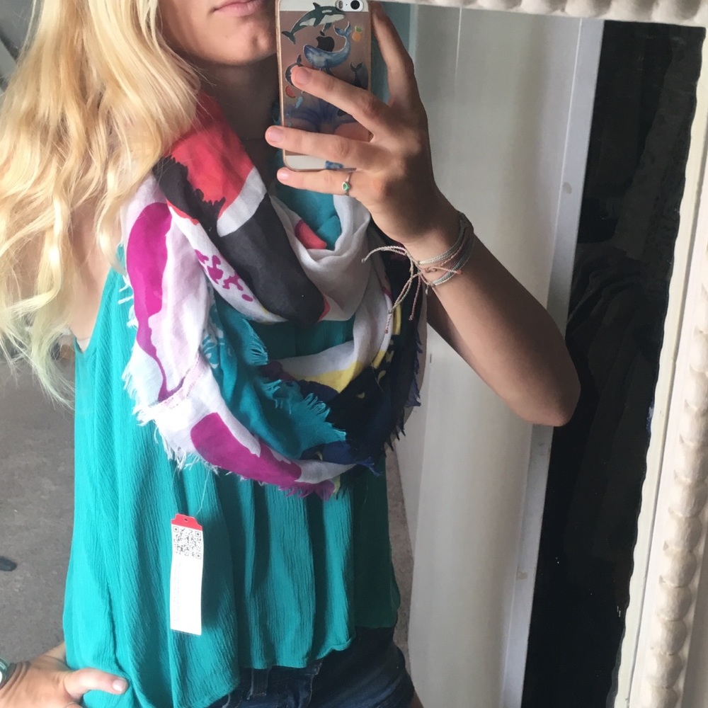 Scarf - Picture 2 of 2